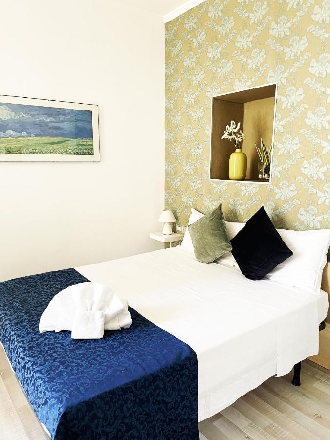 Appia 52 Hotel Рим Екстериор снимка