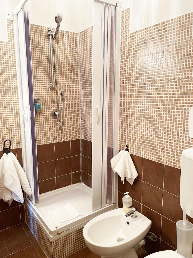 Appia 52 Hotel Рим Екстериор снимка