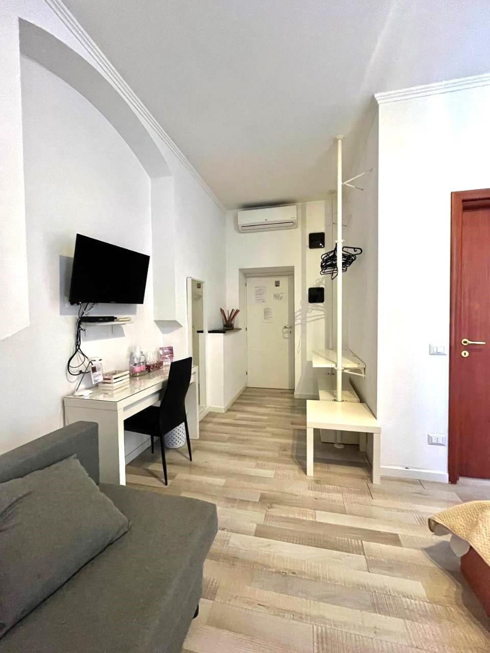 Appia 52 Hotel Рим Екстериор снимка