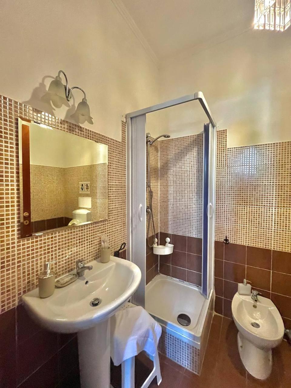 Appia 52 Hotel Рим Екстериор снимка